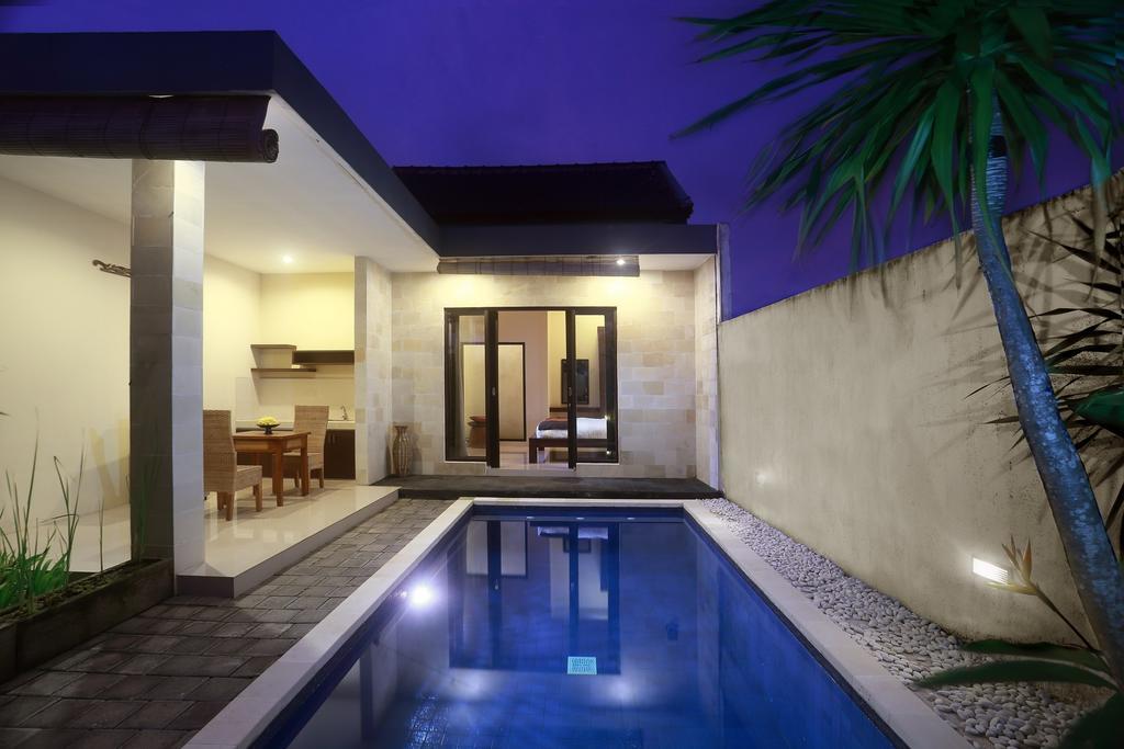 Palm Leaf Villa Ungasan Rum bild